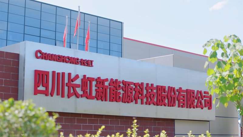光伏组件选单晶还是多晶：技术解析与决策要点